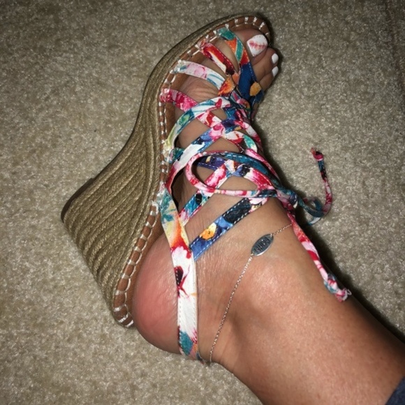 Colorful Wedges - Picture 1 of 1
